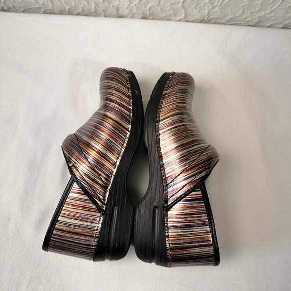 Dansko Women's Clogs Size 39 8.5 Professional Shoes Multicolor Leather Comfort - Picture 8 of 11